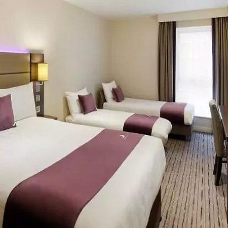Premier Inn Premier Inn Silverstone Syresham Exterior foto